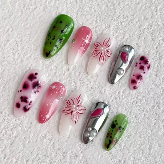 2025 New Handmade Floral Design Fake Nail Manicure Women Wear New Decorations Press on Nails Nail Art