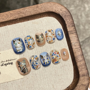 10PCS Set Short Square Press-On Nails with Cute Cat Design - Holographic Finish Animal Pattern Fake Nail Kit for Women and Girls