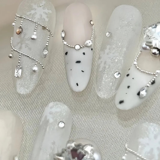 10pcs 2025 New Year Christmas Fake Nails Snowflake Design False Nails Art Full Cover Waterproof Removable Handmade Press on Nail